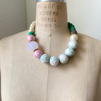 Sweet Pink and Green Queen Mum Choker Necklace