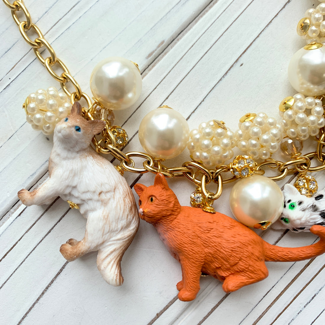 Pearly Cat Lady Necklace