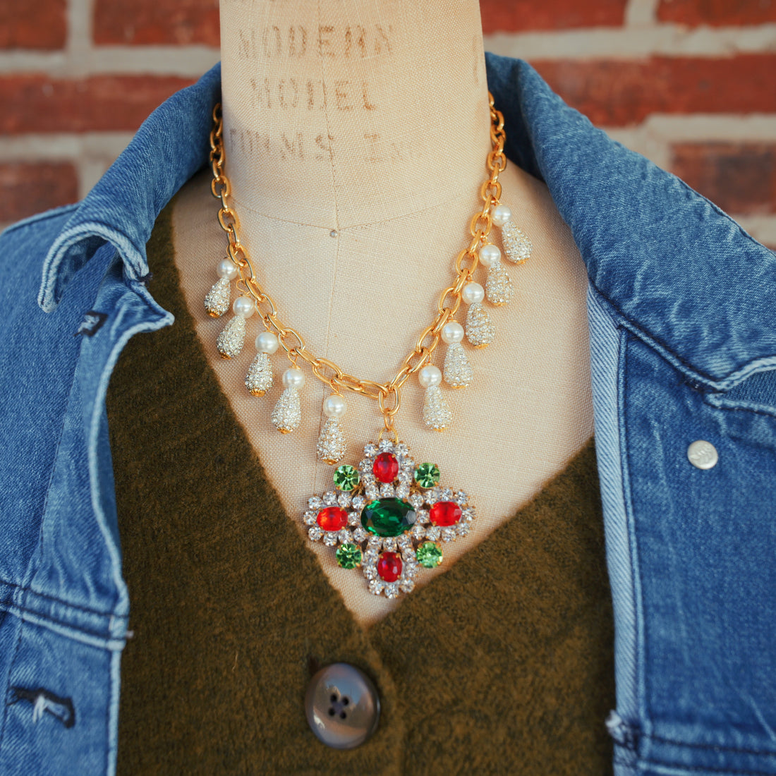 Czech Glass Pendant Necklace