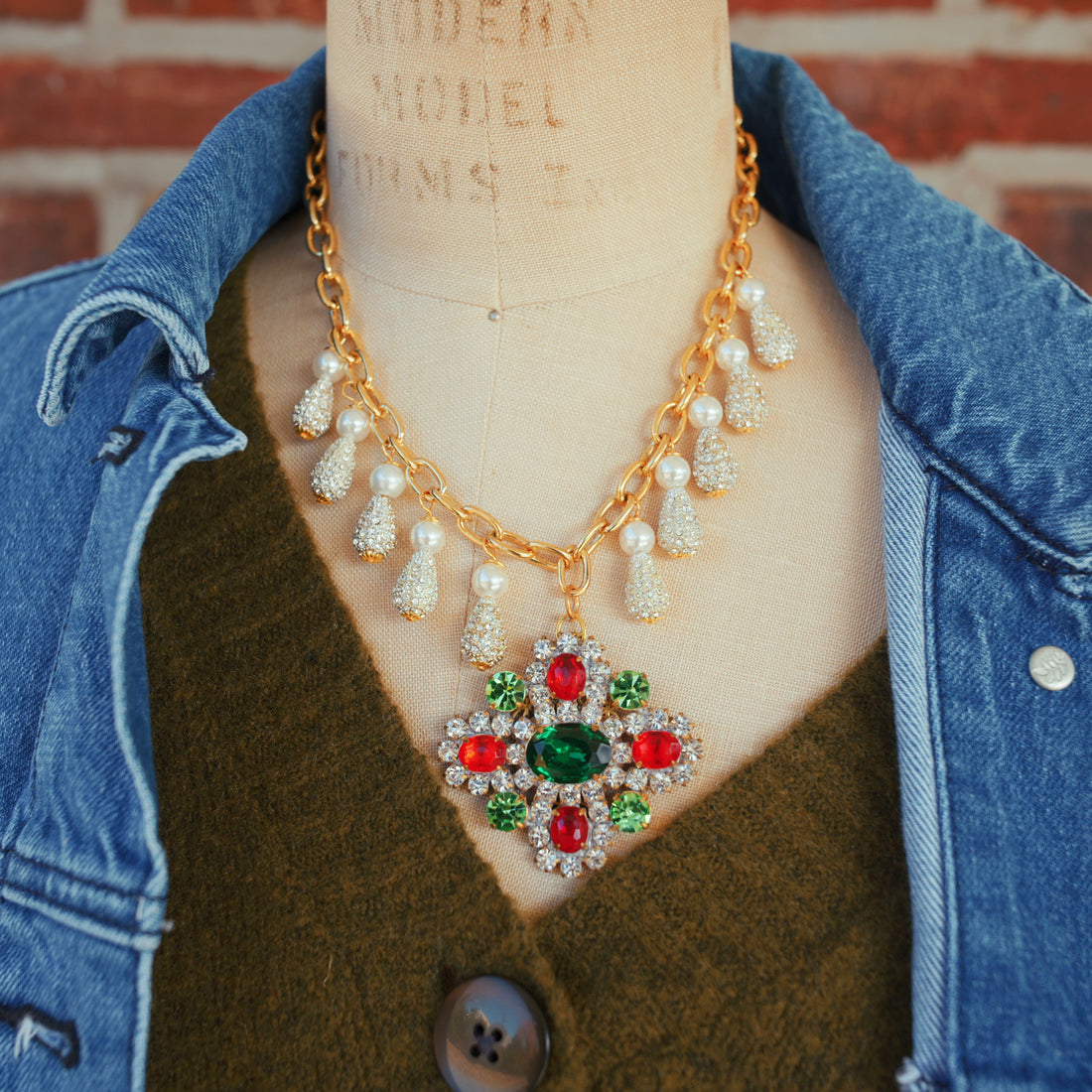 Czech Glass Pendant Necklace