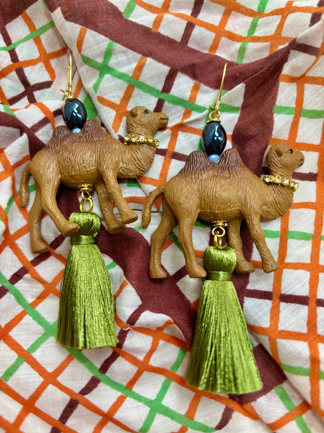 Hump Day Camel Earrings