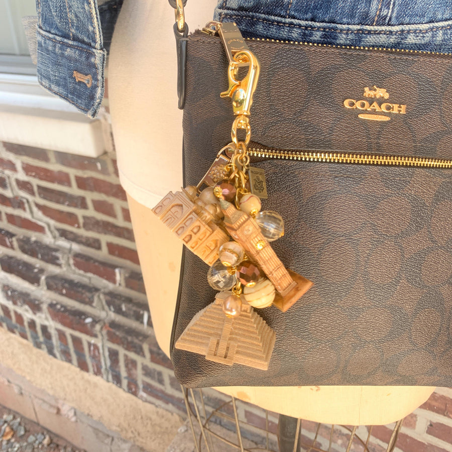 NEW DESIGN Lenora Dame World Traveler Bag Charm