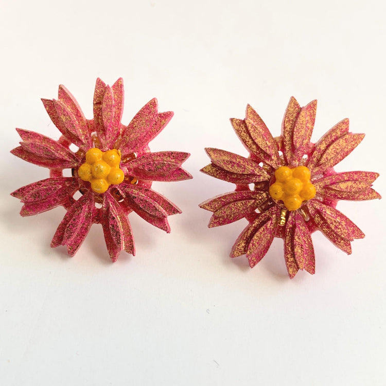 Fresh As A Daisy Earrings in Fuchsia