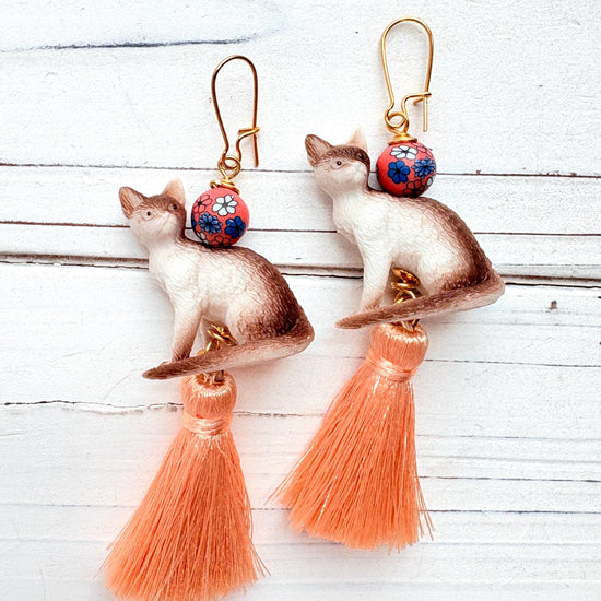 Juniper Cat Earrings