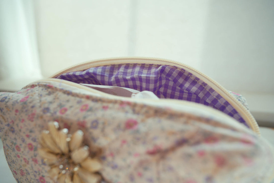 Lenora Dame One-of-a-Kind Stylized Daisy Quilted Cosmetic / Makeup bag