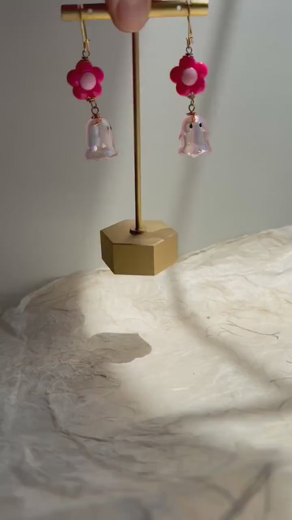 Lenora Dame Daisy Ghost Earrings- Pink