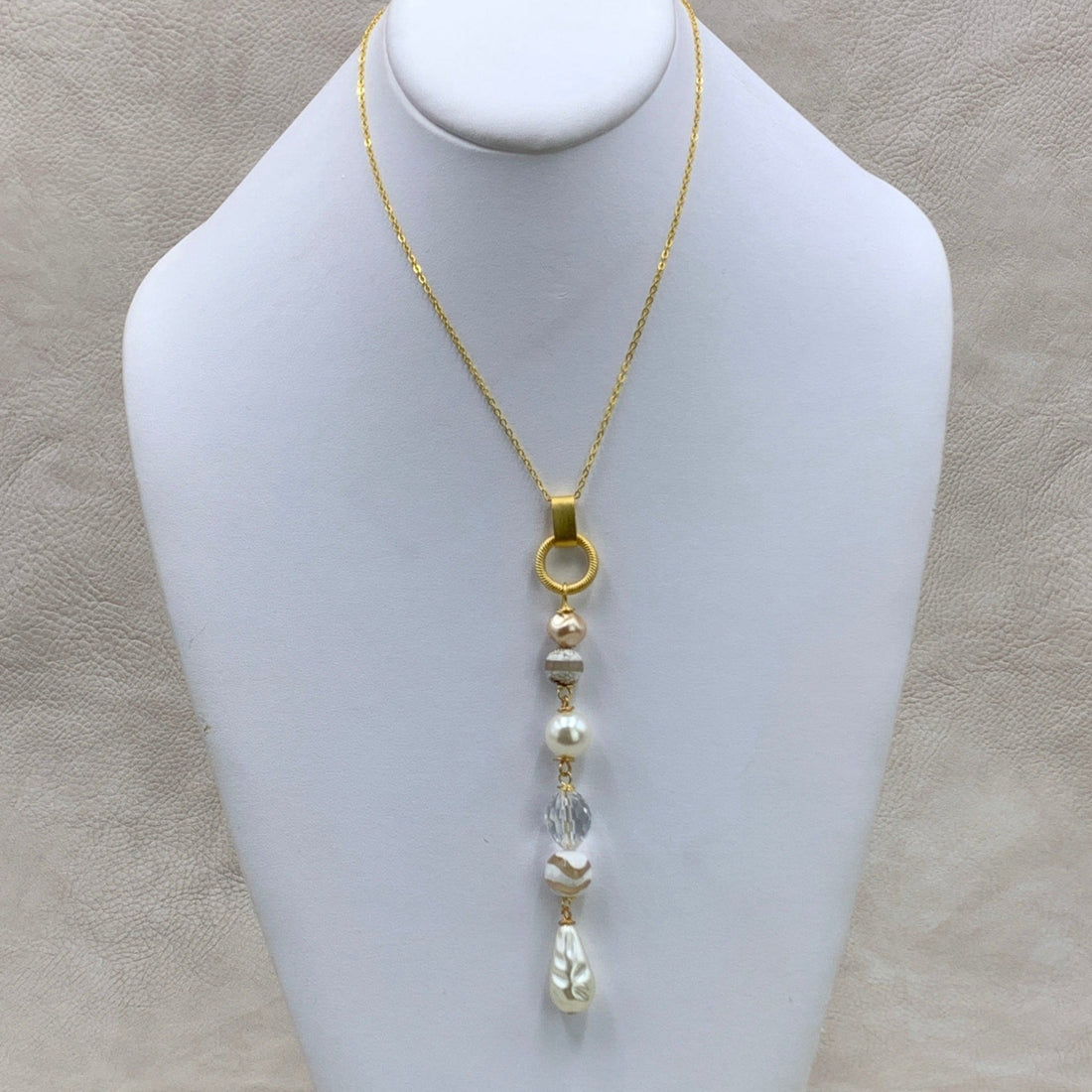 Magnolia Collection Pearl and Agate Chandelier Pendant Necklace