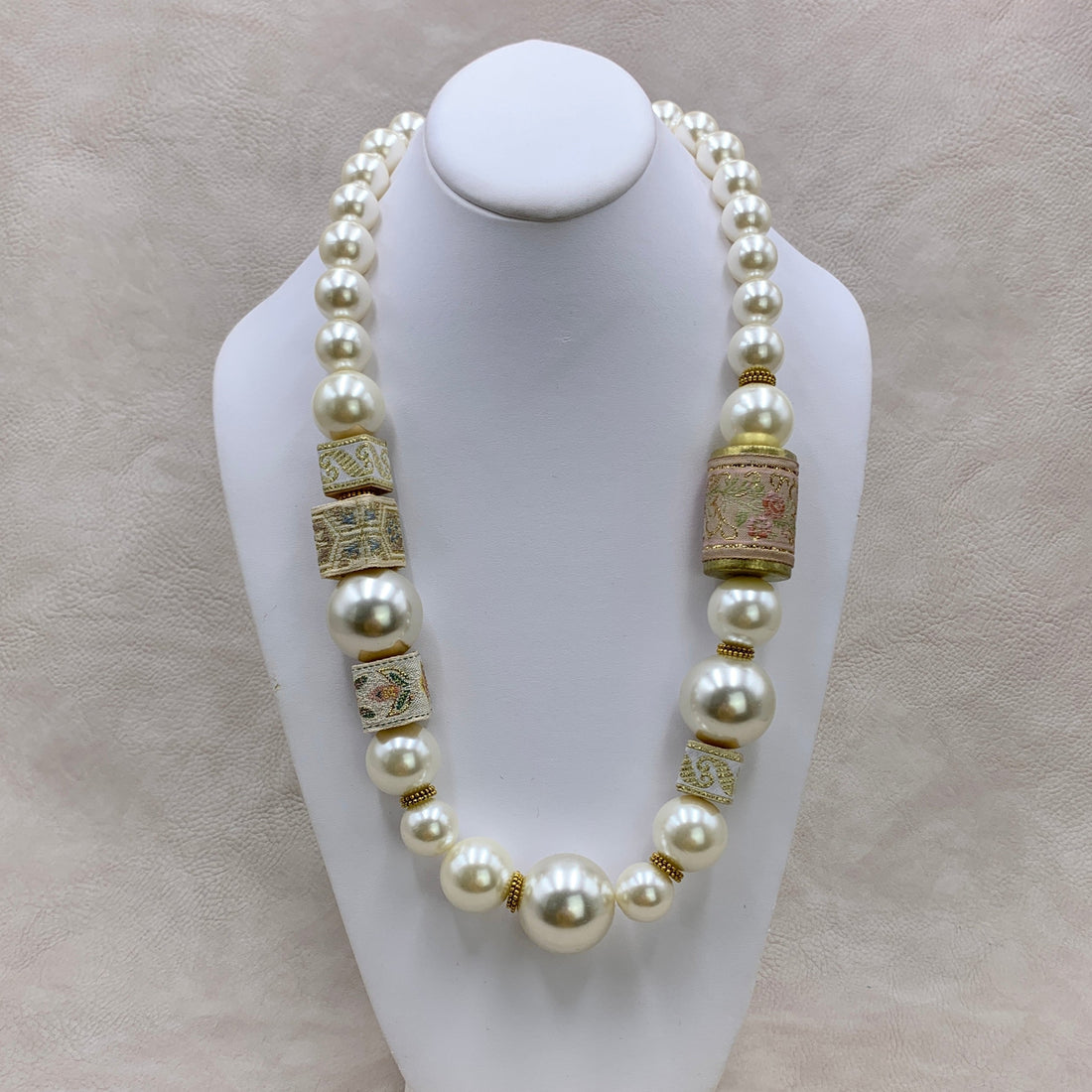 Magnolia Collection Pearl Brocade Necklace