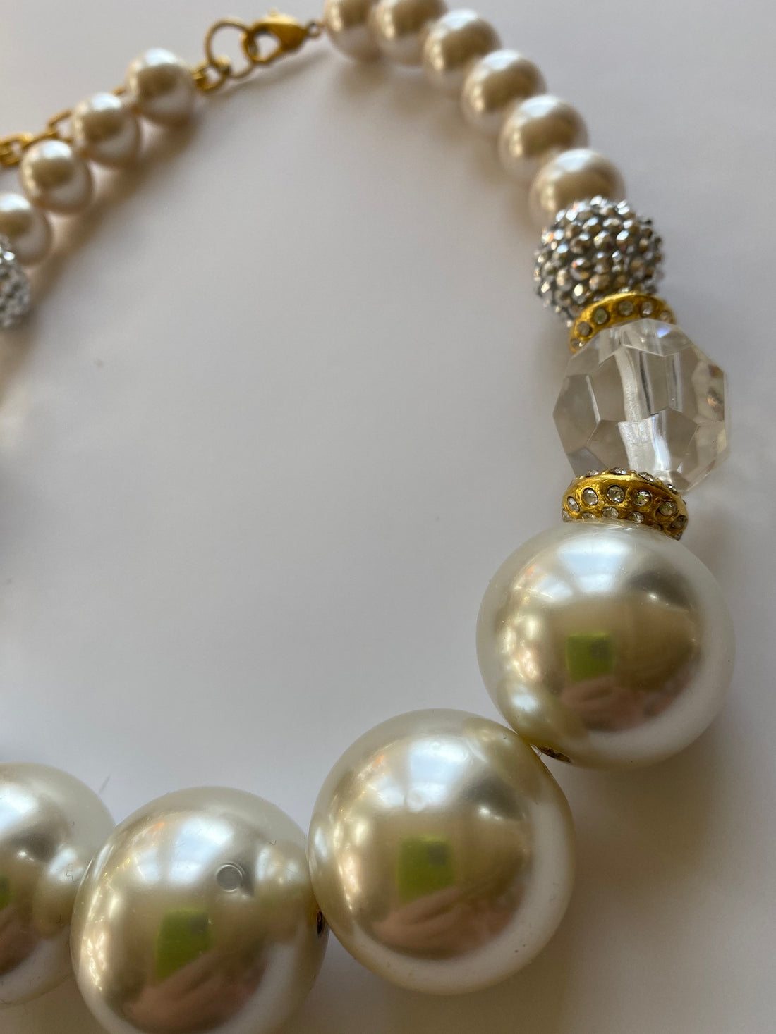 Lenora Dame Classic Pearl Queen Mum Choker Necklace