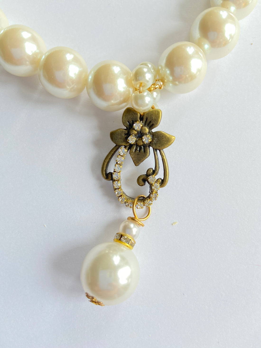 Lenora Dame Princess Pearl Choker Necklace