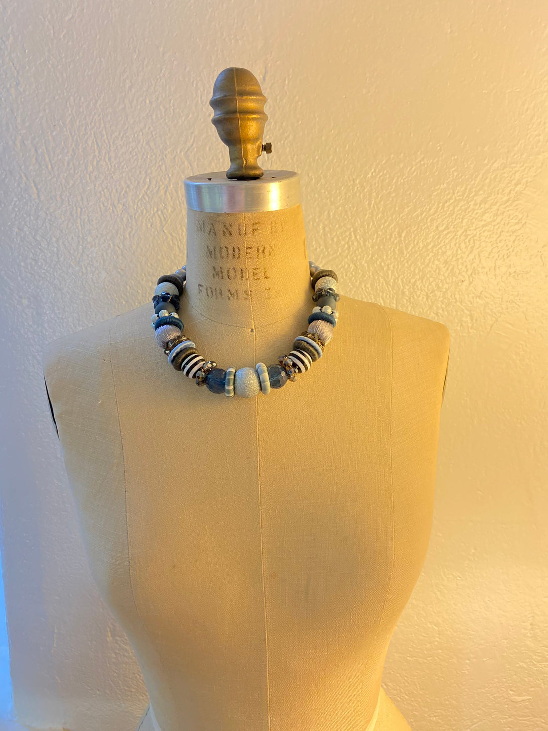 Lenora Dame Mini Queen Mum Choker Necklace