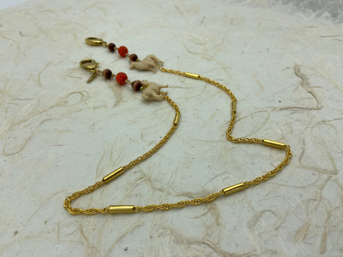 Lenora Dame Llama Mask Chain