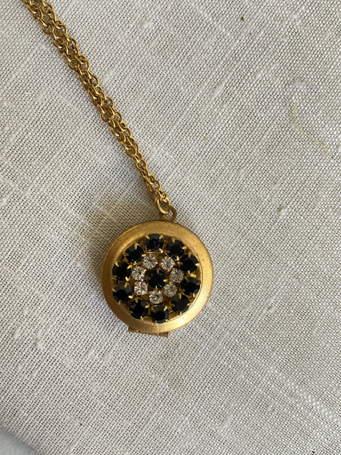 Lenora Dame Jet Locket