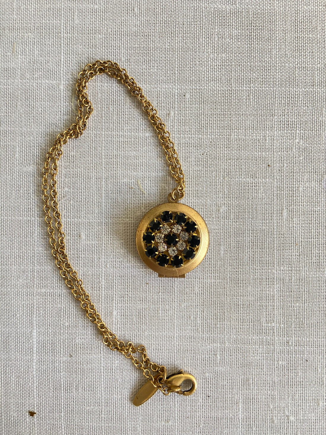Lenora Dame Jet Locket