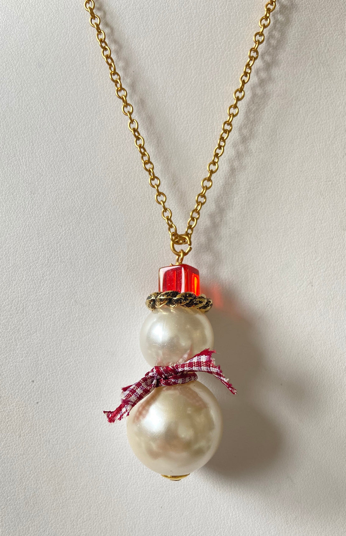 Lenora Dame Frosty The Snowman Necklace