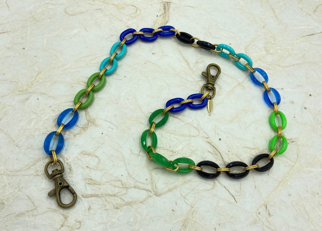 Lenora Dame Clover Mask Chain