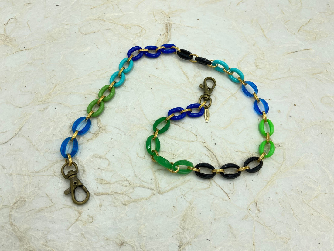 Lenora Dame Clover Mask Chain