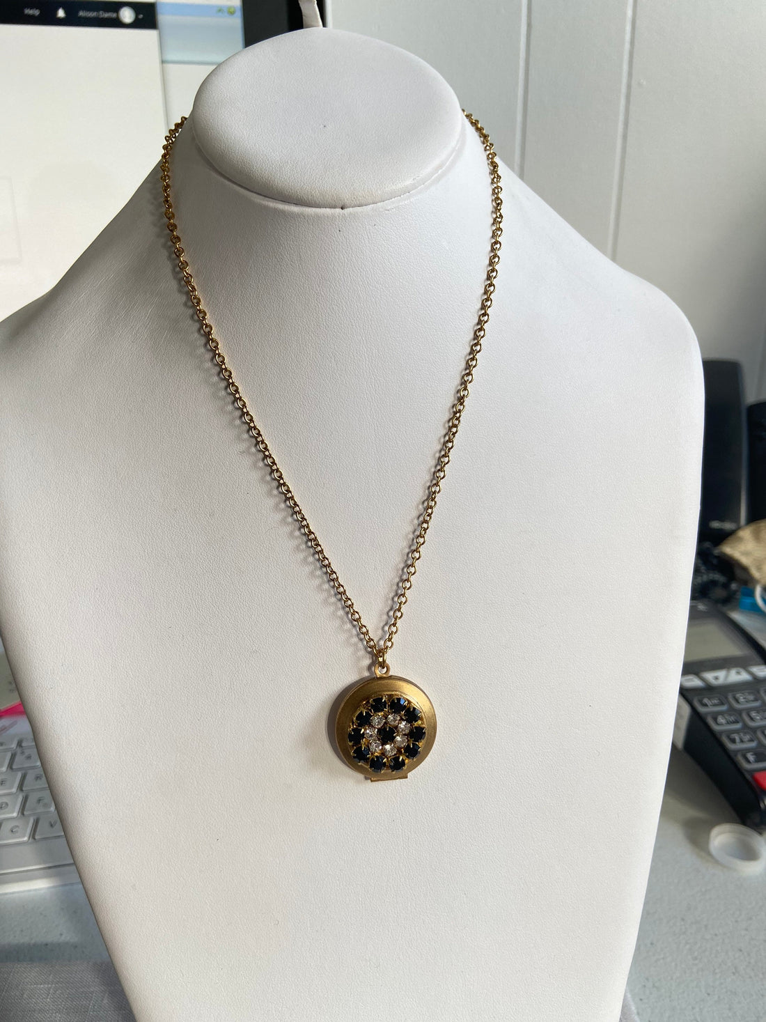 Lenora Dame Jet Locket