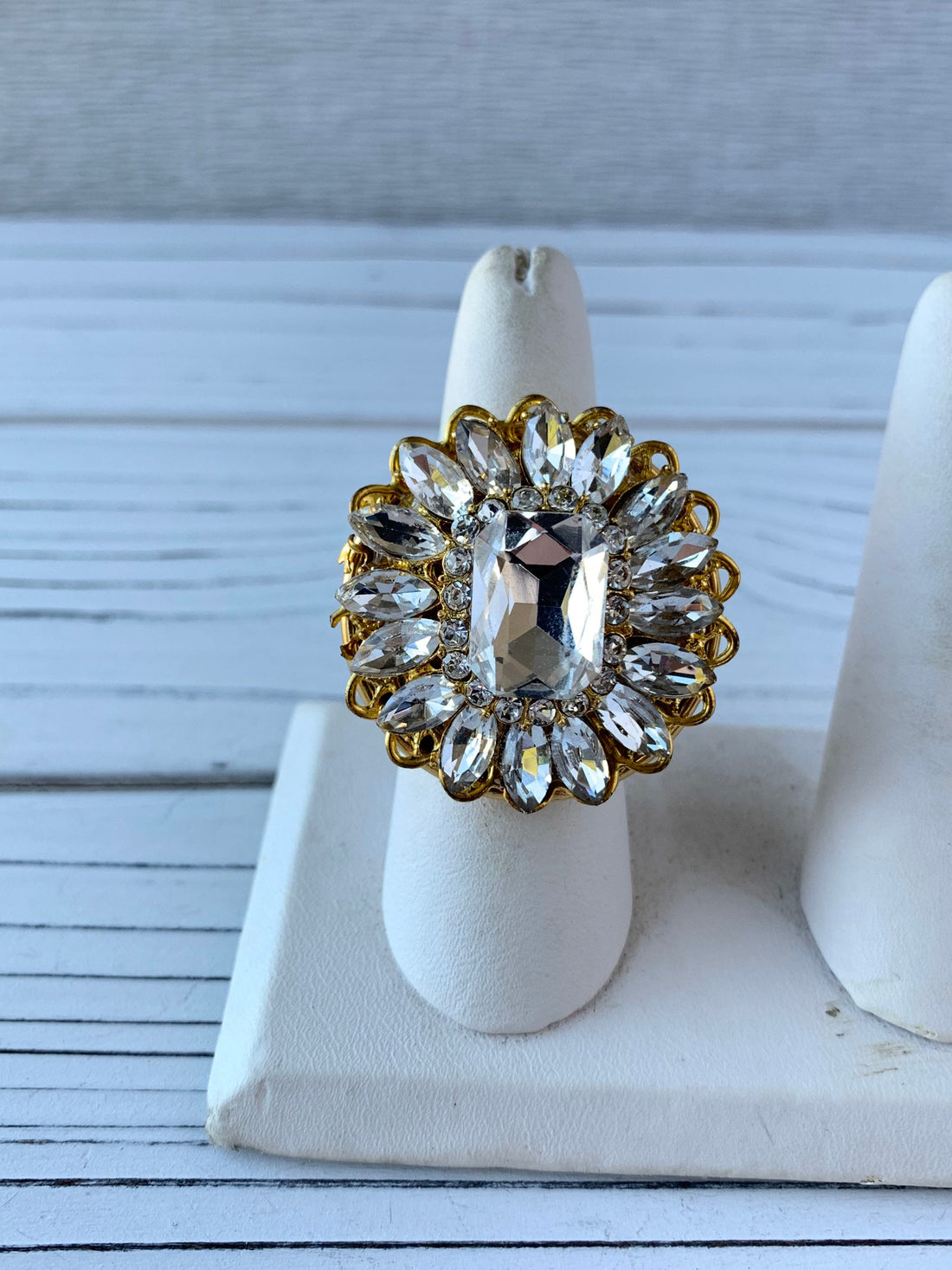 Lenora Dame Vivien Statement Ring