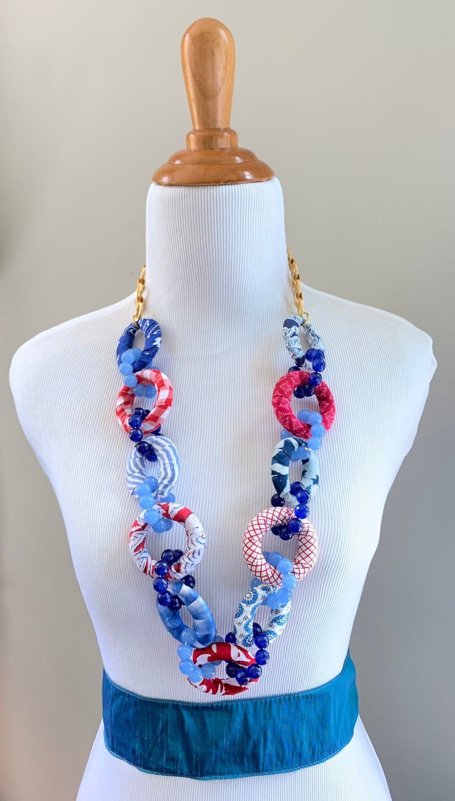 Lenora Dame Eleanor Necklace