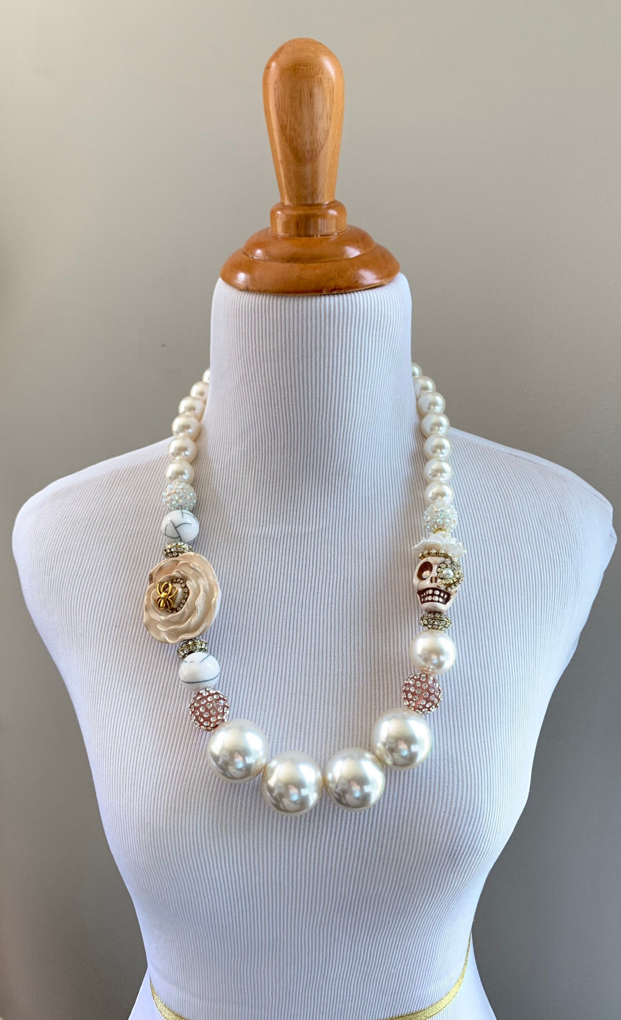 Lenora Dame Oleander Sugar Skull Queen Mum Necklace