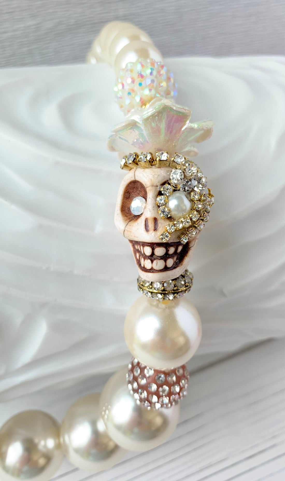 Lenora Dame Oleander Sugar Skull Queen Mum Necklace