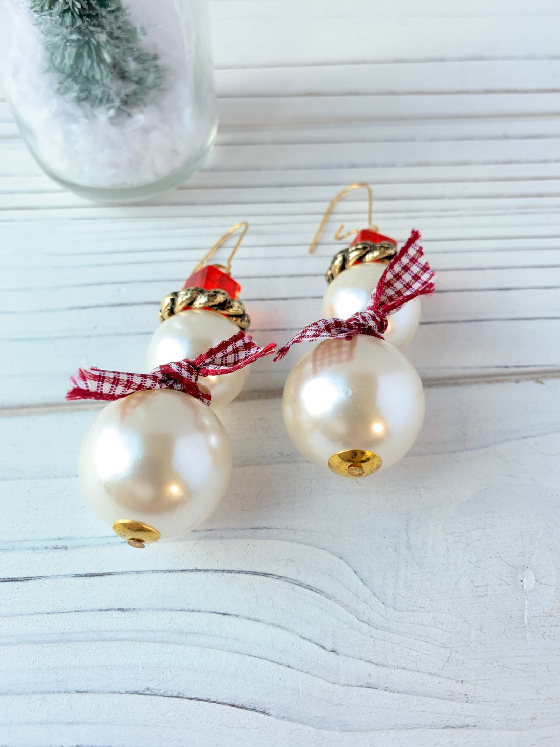 Lenora Dame Frosty The Snowman Earrings