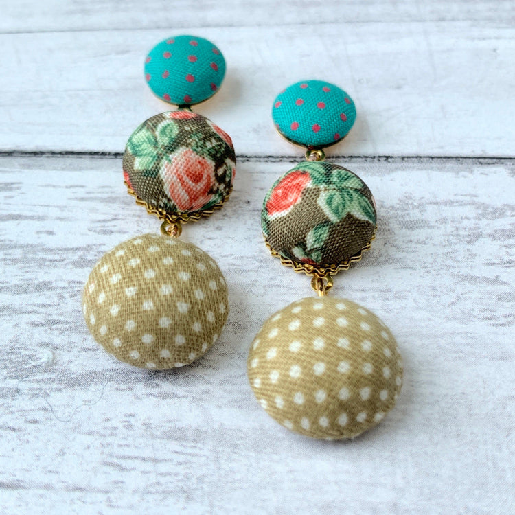 Lenora Dame Cute As A Button Earrings in Sand