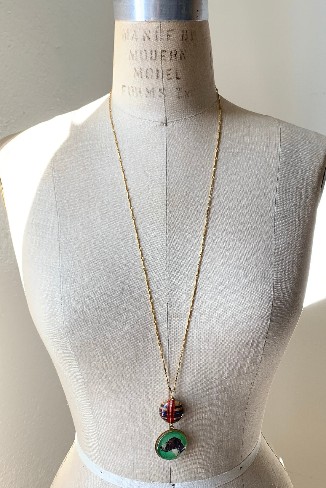 Lenora Dame Pointer Pendant Necklace