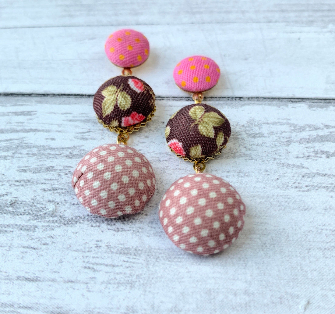 Lenora Dame Cute As A Button Earrings in Blush